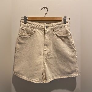 Zara, Size 4, Cream, Denim Shorts